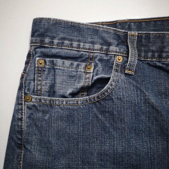 Levi's 569 Men's Size 42/32 Medium Wash Straight Legs Blue Jeans - Picture 10 of 14